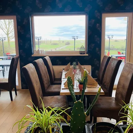 Апартаменты Domaine De Falimont A Labuissiere