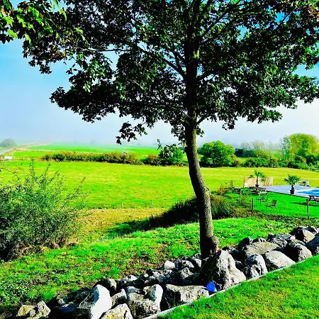 Domaine De Falimont à Labuissière *