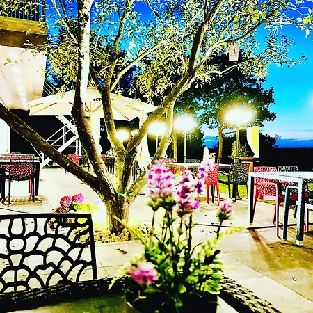 Domaine De Falimont A Labuissiere * Merbes-le-Chateau